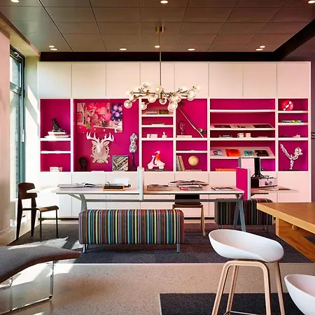 Moxy Munich Airport-3